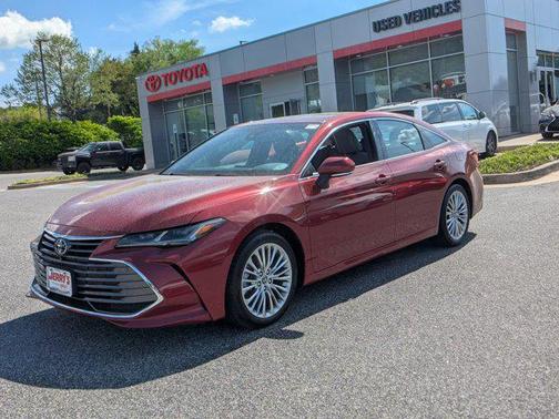2019 Toyota Avalon XLE