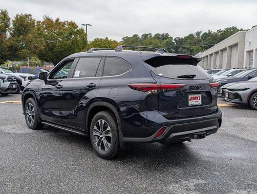 2025 Toyota Highlander XLE
