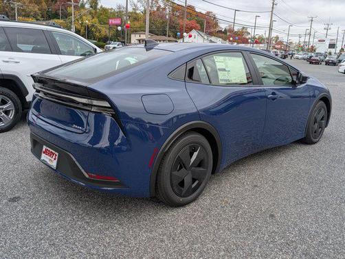 2026 Toyota Prius Plug-In Hybrid SE