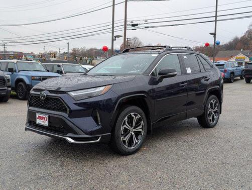 2025 Toyota RAV4 Hybrid SE