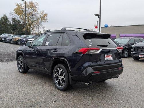 2025 Toyota RAV4 Hybrid SE