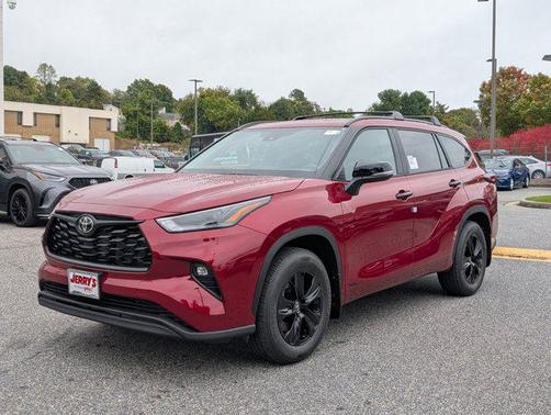 2025 Toyota Highlander Hybrid XLE