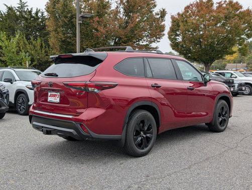 2025 Toyota Highlander Hybrid XLE