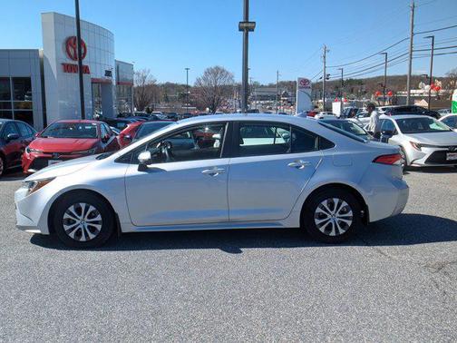 2022 Toyota Corolla Hybrid LE