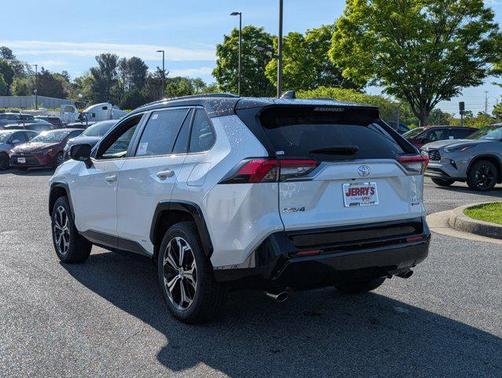 2025 Toyota RAV4 Hybrid SE