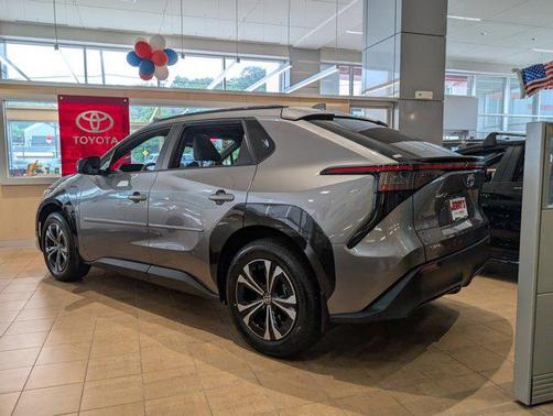 2025 Toyota bZ4X XLE