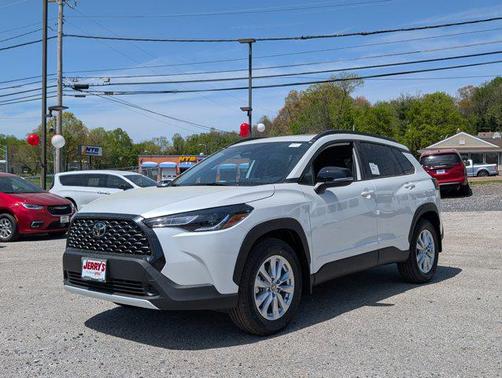 2025 Toyota Corolla Cross LE