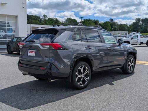 2025 Toyota RAV4 Hybrid SE