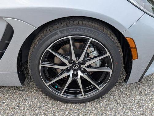 2025 Toyota GR86 Base