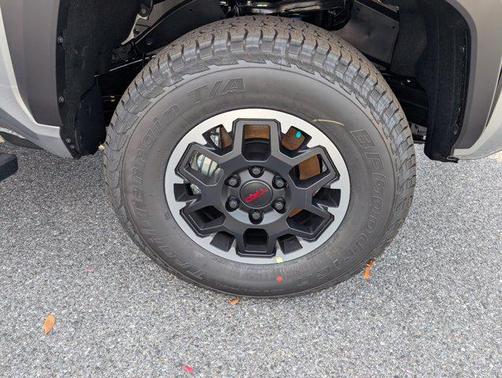 2025 Toyota Tacoma TRD Off Road