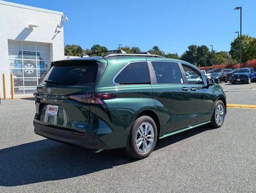 2025 Toyota Sienna XLE 7 Passenger