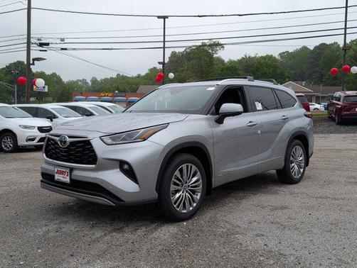 2025 Toyota Highlander Hybrid Platinum