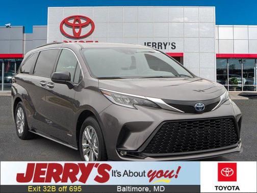 2021 Toyota Sienna XSE 7 Passenger