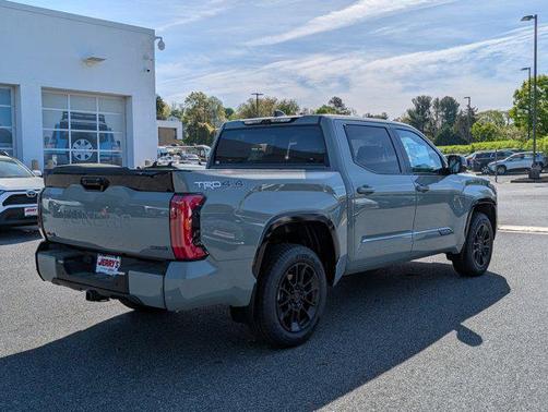 2025 Toyota Tundra Hybrid Platinum
