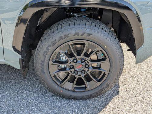 2025 Toyota Tundra Hybrid Platinum