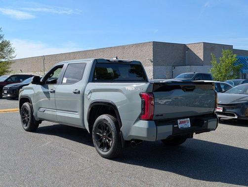 2025 Toyota Tundra Hybrid Platinum
