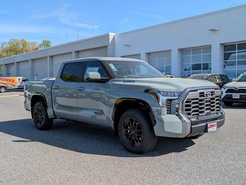 2025 Toyota Tundra Hybrid Platinum