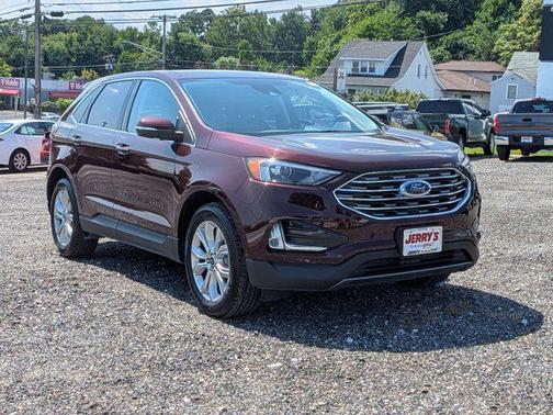 2023 Ford Edge Titanium