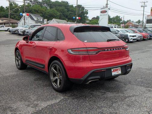 2022 Porsche Macan Base