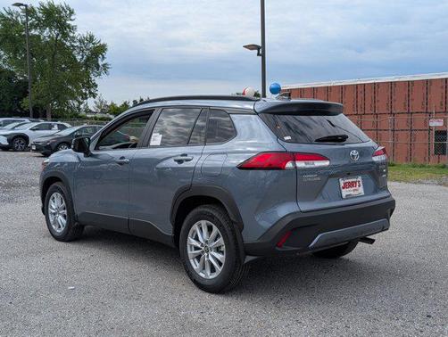 2025 Toyota Corolla Cross LE