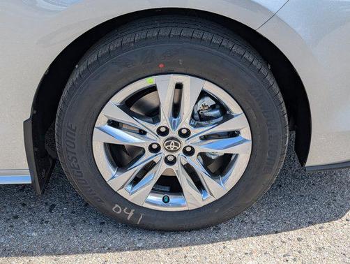 2025 Toyota Sienna XLE 7 Passenger