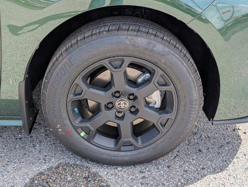 2025 Toyota Sienna Woodland Edition