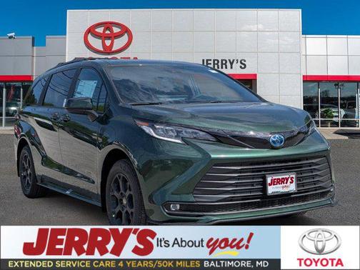 2025 Toyota Sienna Woodland Edition