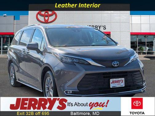 2024 Toyota Sienna XLE