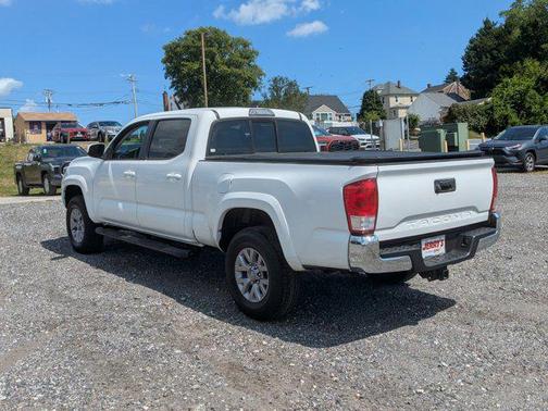 2017 Toyota Tacoma SR5
