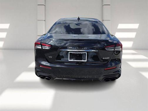 2023 Maserati Ghibli Trofeo