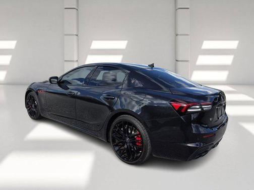 2023 Maserati Ghibli Trofeo