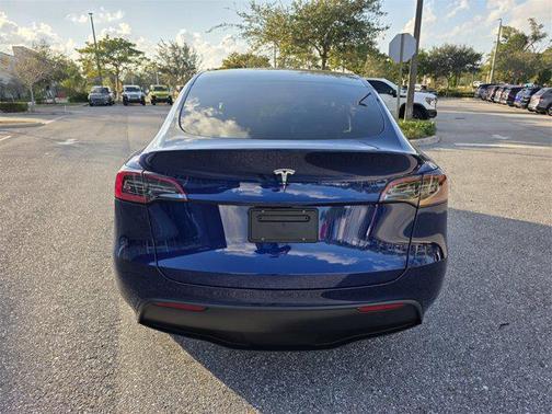 2024 Tesla Model Y Long Range Dual Motor All-Wheel Drive