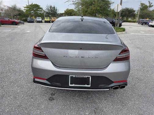 2022 Genesis G70 2.0T RWD