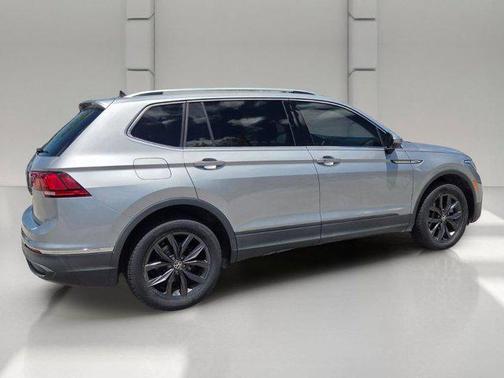 Silver Metallic 2023 Volkswagen Tiguan 2.0T SE