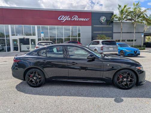 2022 Alfa Romeo Giulia Ti