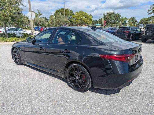 2022 Alfa Romeo Giulia Ti