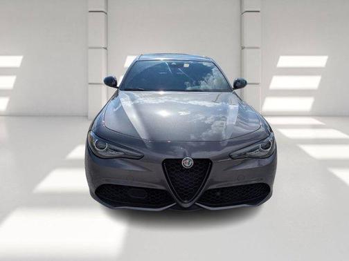 2023 Alfa Romeo Giulia Veloce RWD