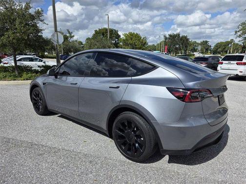2024 Tesla Model Y Long Range Dual Motor All-Wheel Drive