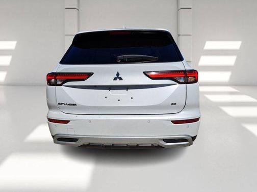 2024 Mitsubishi Outlander SE 2.5 2WD