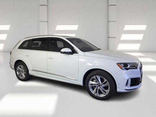 White 2023 Audi Q7 55 Premium Plus