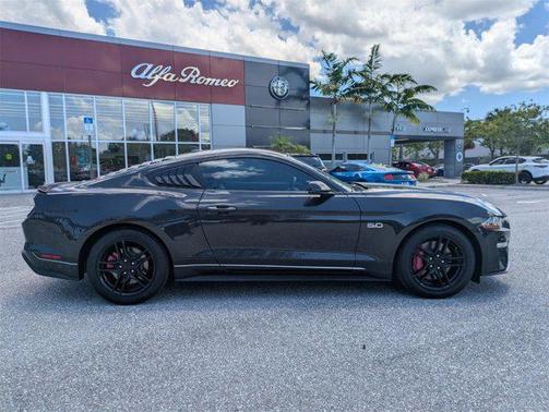 2022 Ford Mustang GT Premium