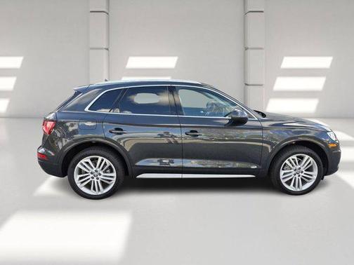 2020 Audi Q5 45 Premium Plus