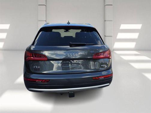 2020 Audi Q5 45 Premium Plus