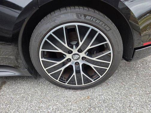 2022 Porsche Taycan Base