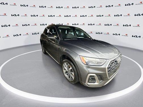 2022 Audi Q5 45 S line Premium Plus