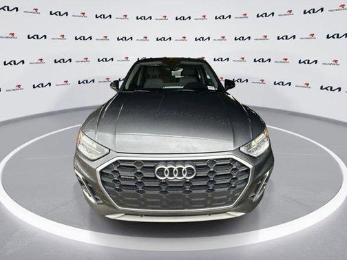 2022 Audi Q5 45 S line Premium Plus