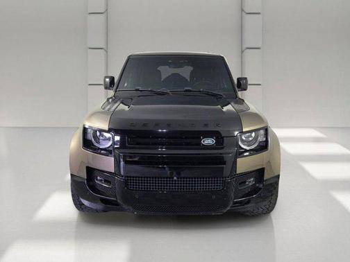 Gondwana Stone Metallic 2023 Land Rover Defender 110 X