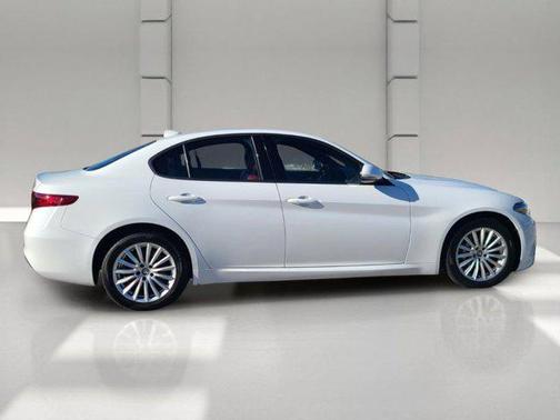 2022 Alfa Romeo Giulia Sprint