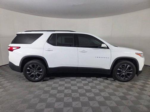 Summit White 2020 Chevrolet Traverse RS