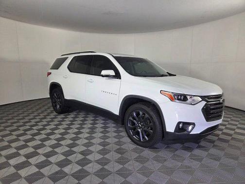 Summit White 2020 Chevrolet Traverse RS